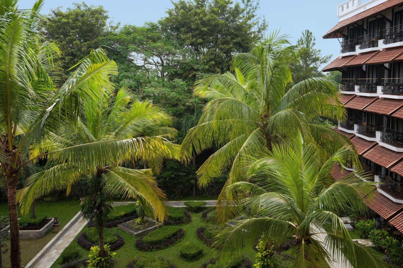 Mustika Yogyakarta Resort And Spa Maguwo Exterior photo