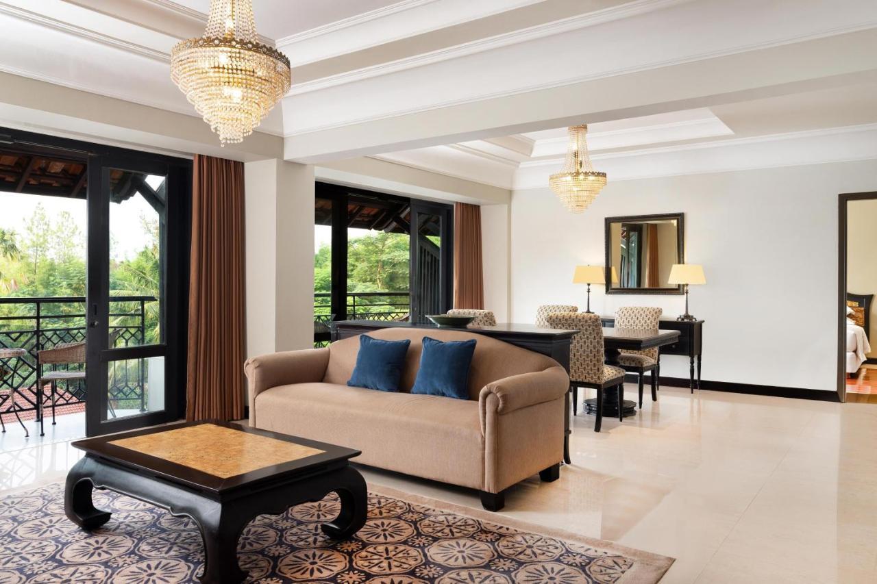 Mustika Yogyakarta Resort And Spa Maguwo Exterior photo