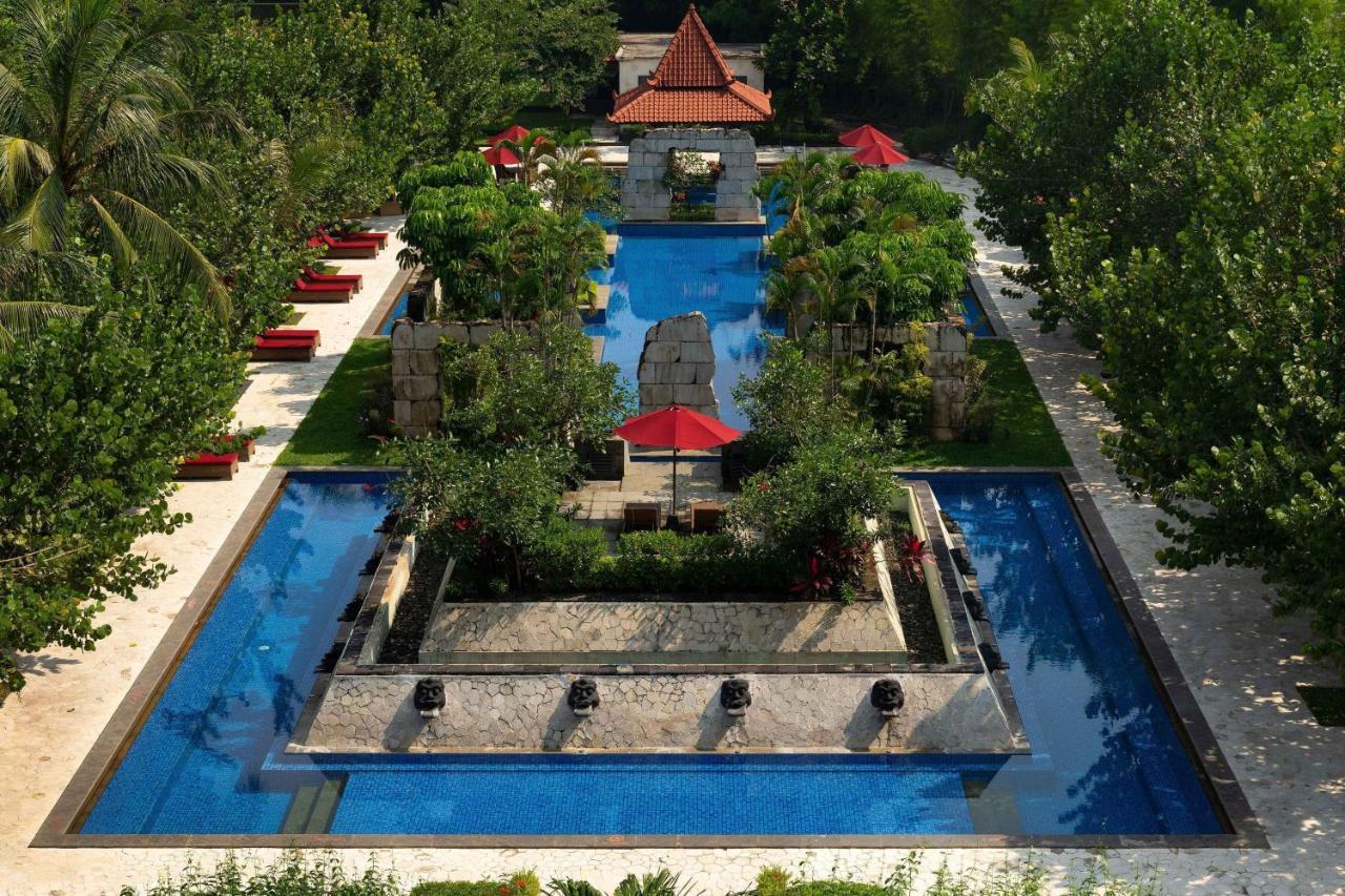 Mustika Yogyakarta Resort And Spa Maguwo Exterior photo