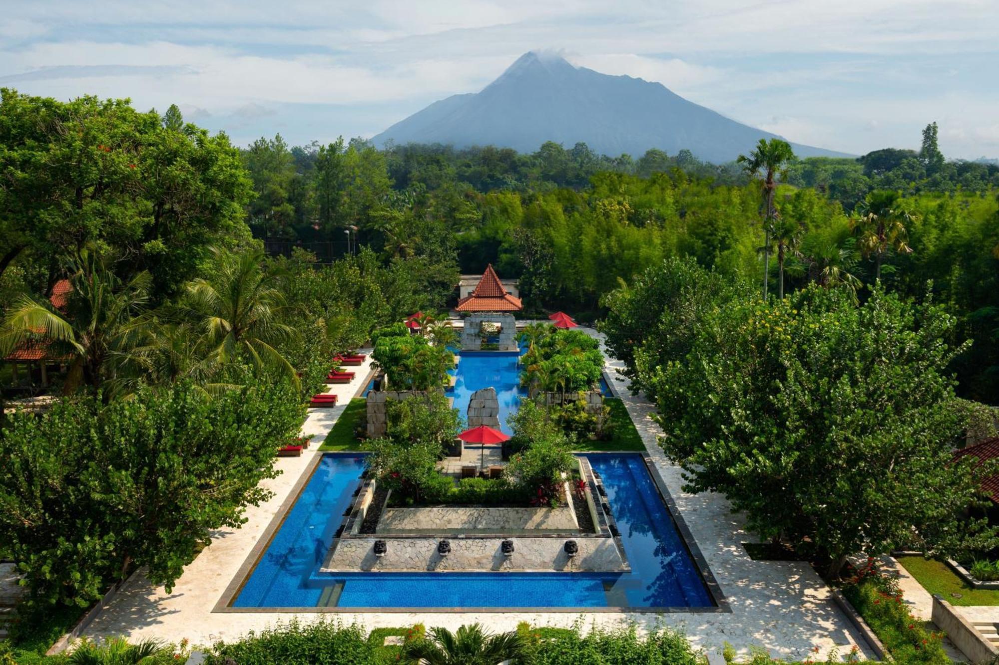 Mustika Yogyakarta Resort And Spa Maguwo Exterior photo